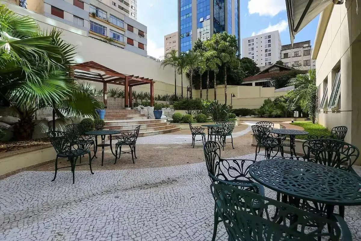 1007 - Quality Oscar Freire - Hotel Na R. Oscar Freire Ao Lado Hosp Das Clinicas Sao Paulo Brazil